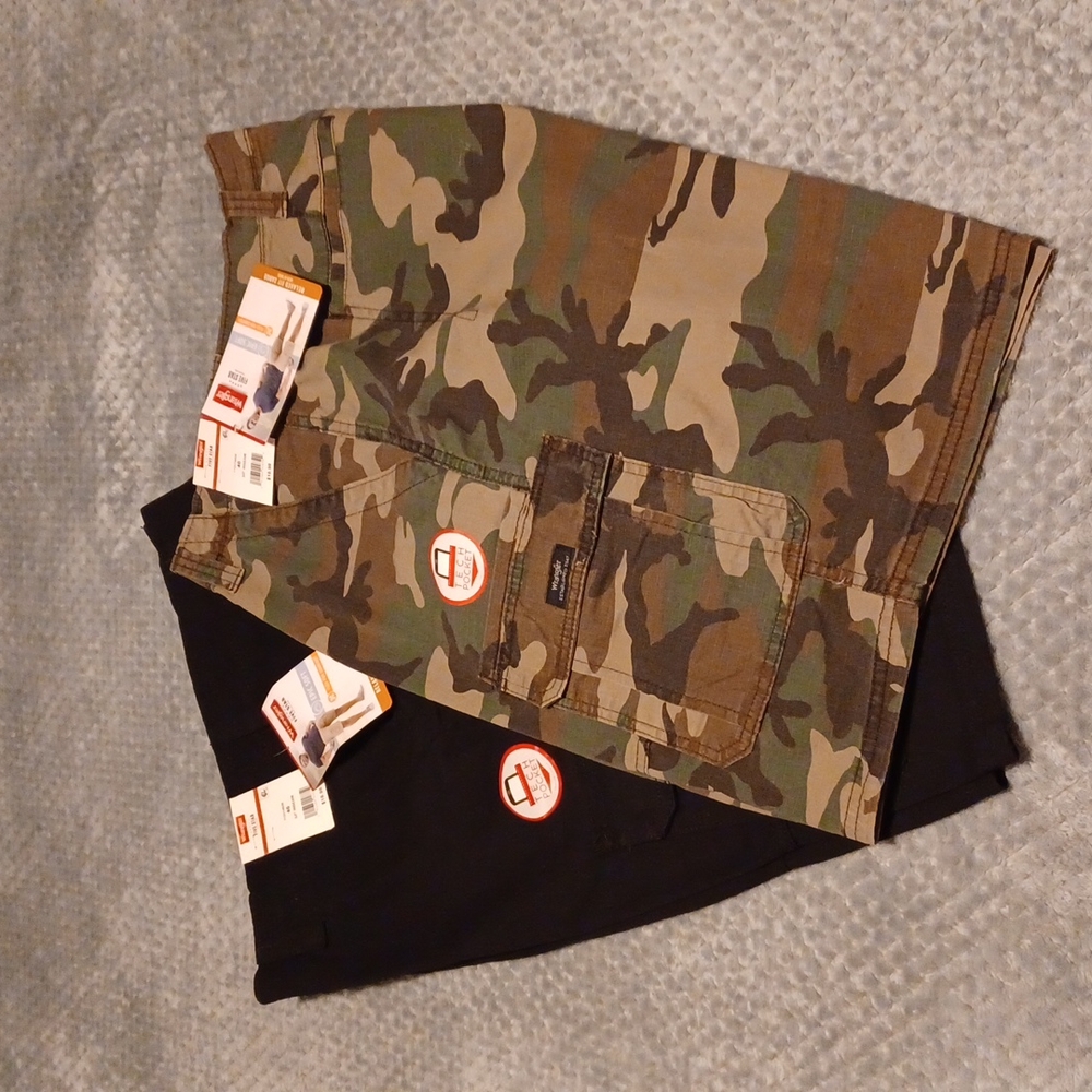 2 pair of Wrangler shorts